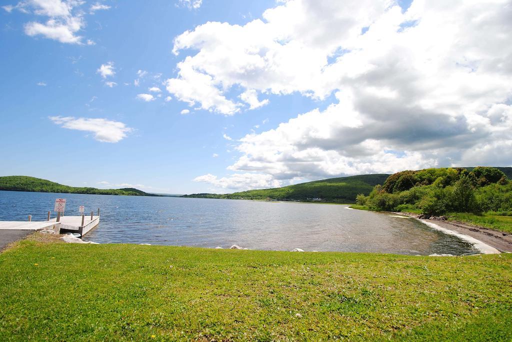 Keltic Quay Cottages & Bayfront Lodge Whycocomagh Quarto foto